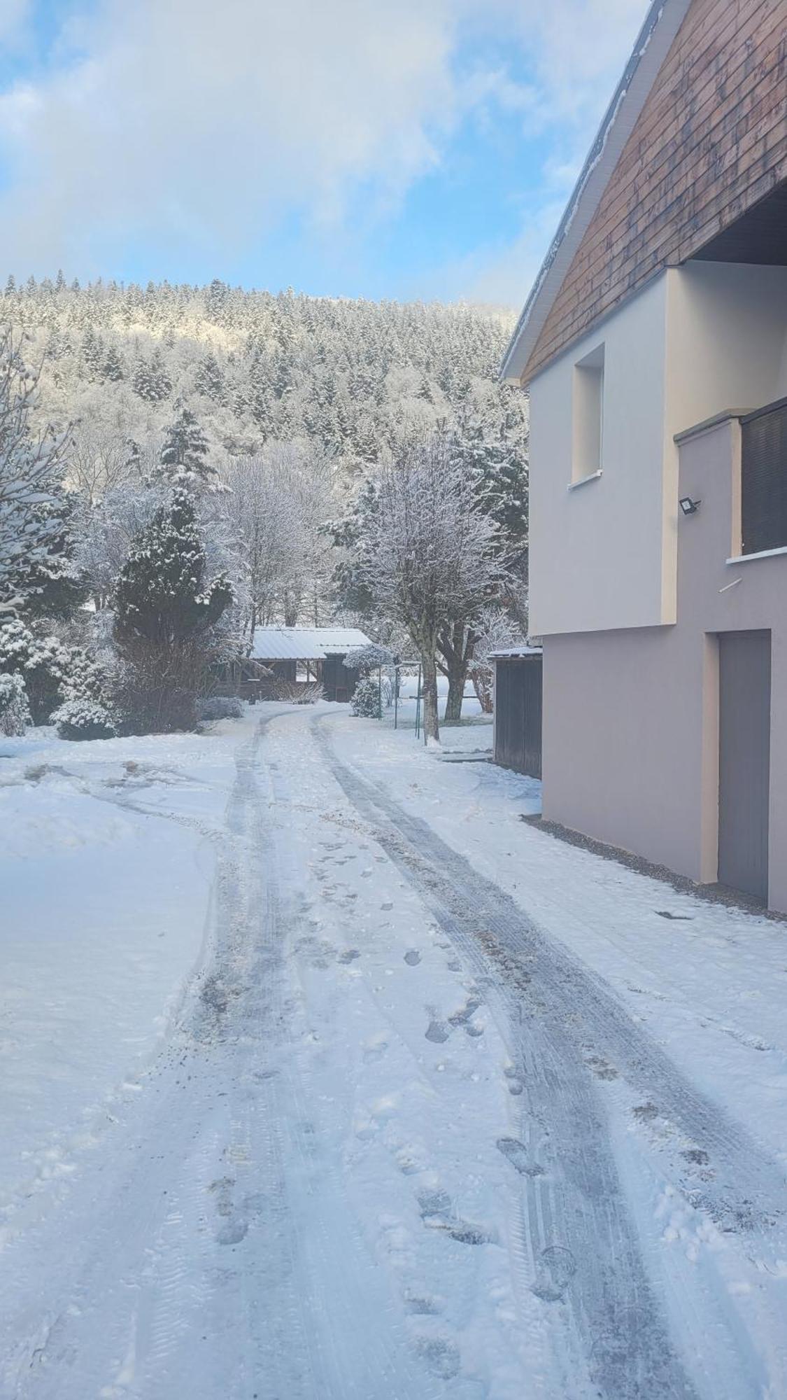 Gites Les Grandes Voies - Cle Vacances Le Ménil Exterior foto